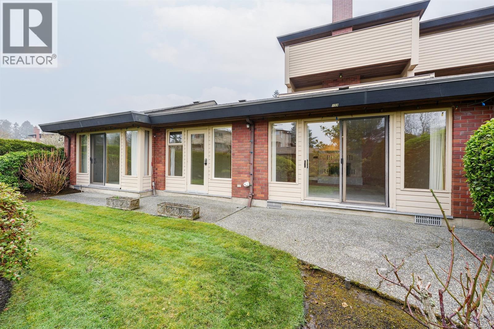 159 2345 Cedar Hill Cross Road, Oak Bay