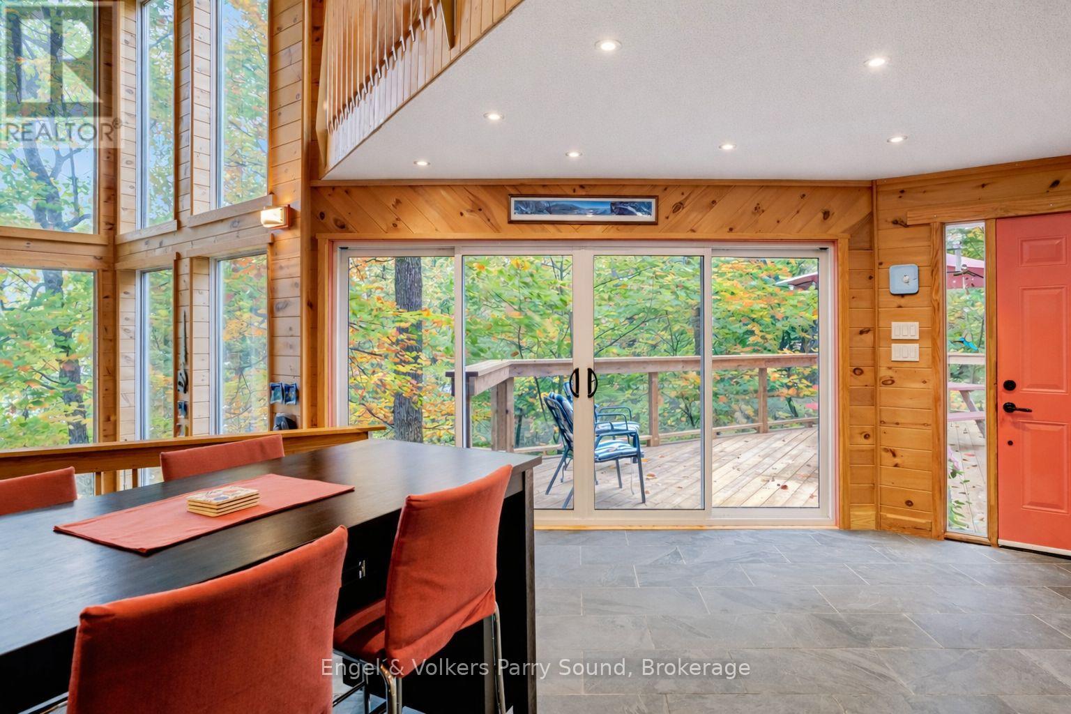 139 MANITOU DRIVE - 19
