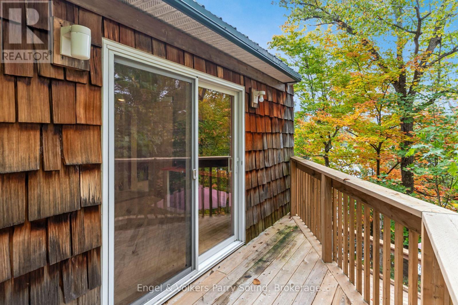 139 MANITOU DRIVE - 39