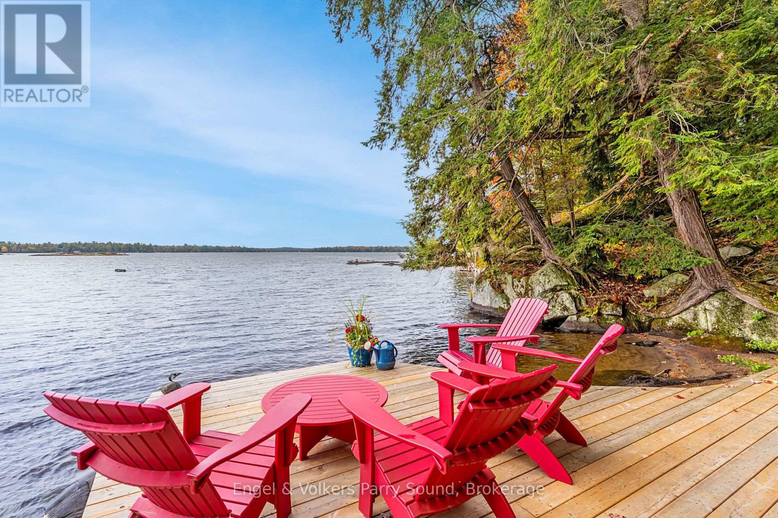 139 MANITOU DRIVE - 44