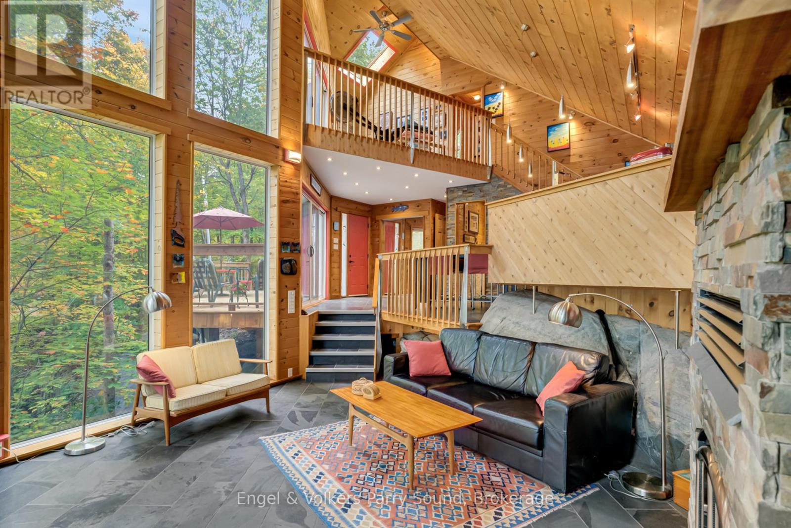 139 MANITOU DRIVE - 9