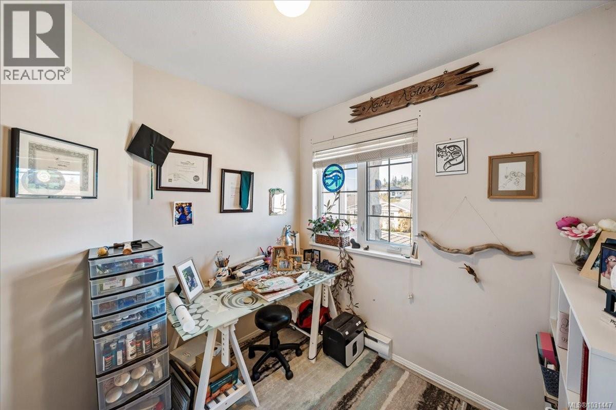 33 2055 GALERNO Rd, Campbell River