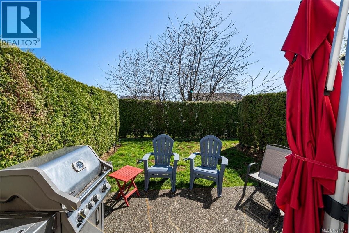 33 2055 GALERNO Rd, Campbell River