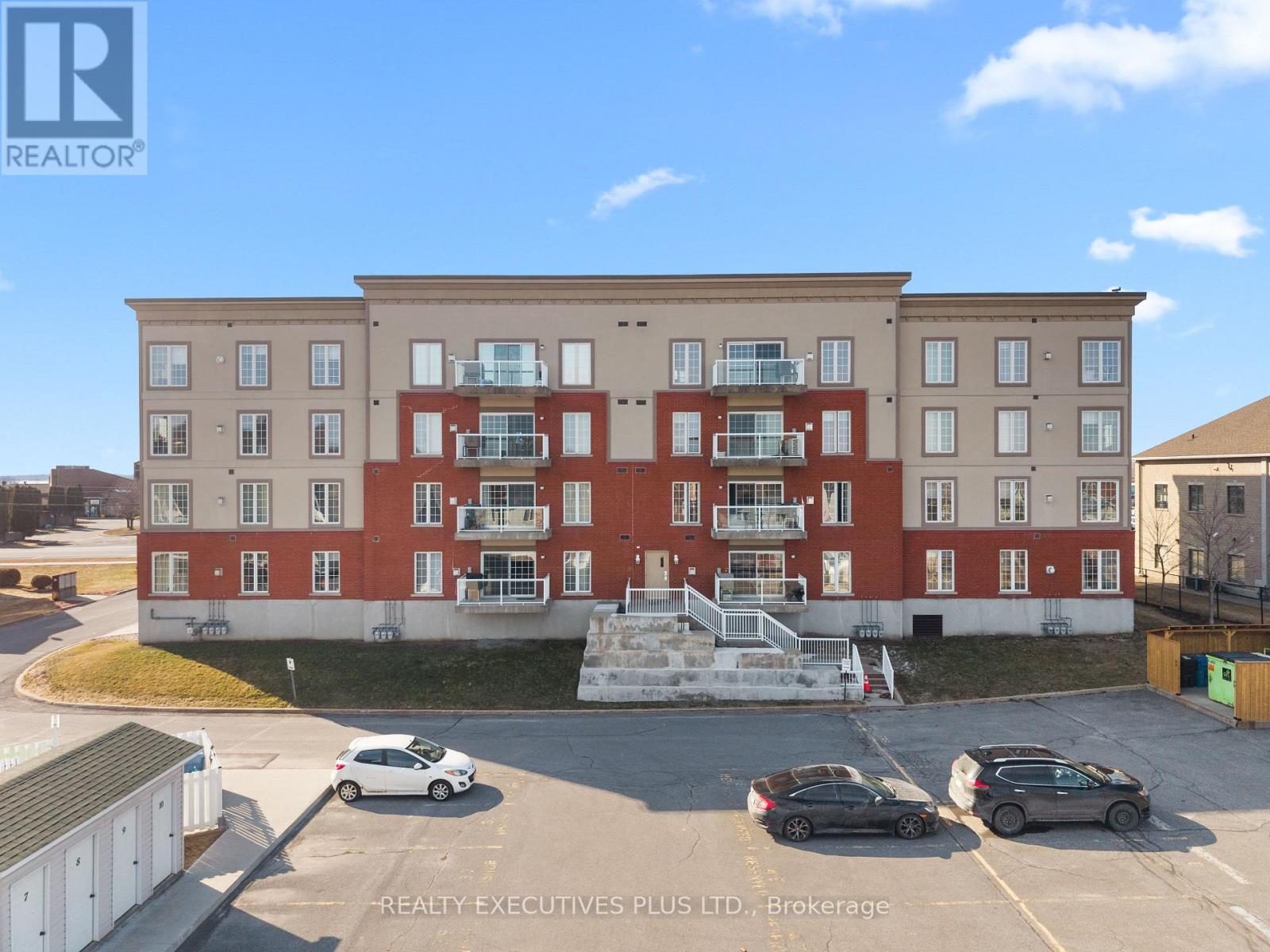 #407 2921 LAURIER STREET - 35