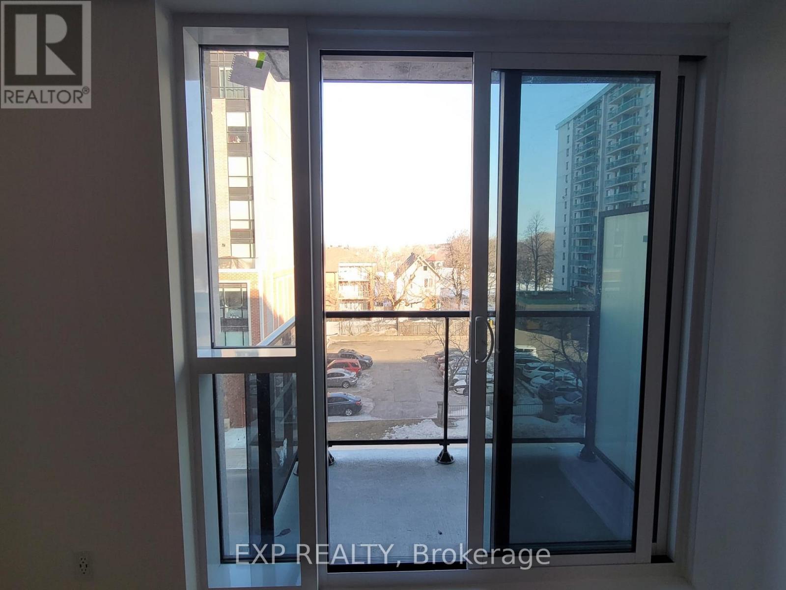 407 - 560 RIDEAU STREET — photo 12