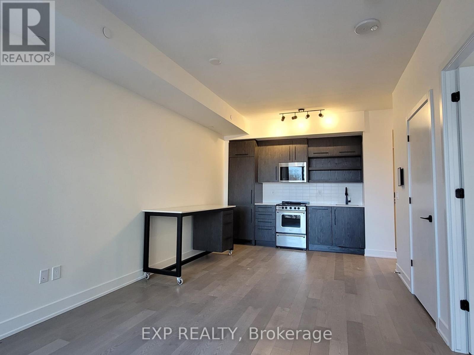 407 - 560 RIDEAU STREET — photo 7