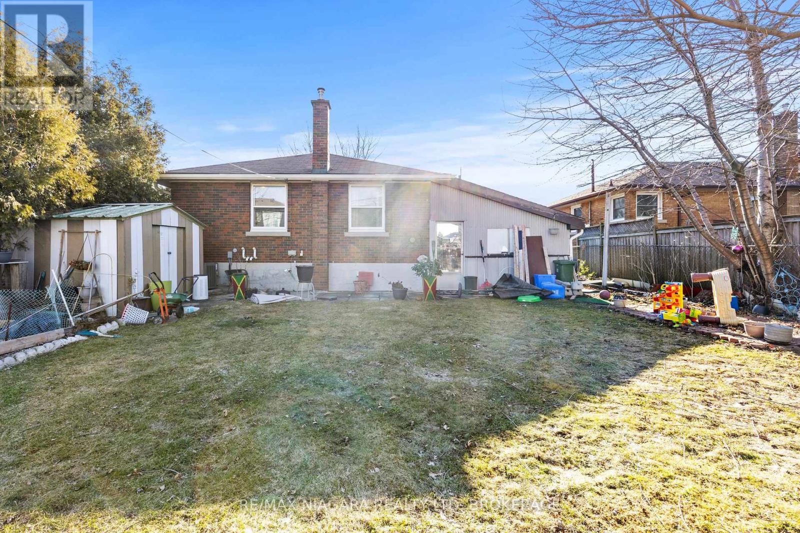 96 TERRACE DRIVE — photo 24
