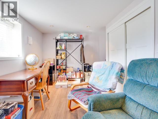 4212 MANSON AVE - 20