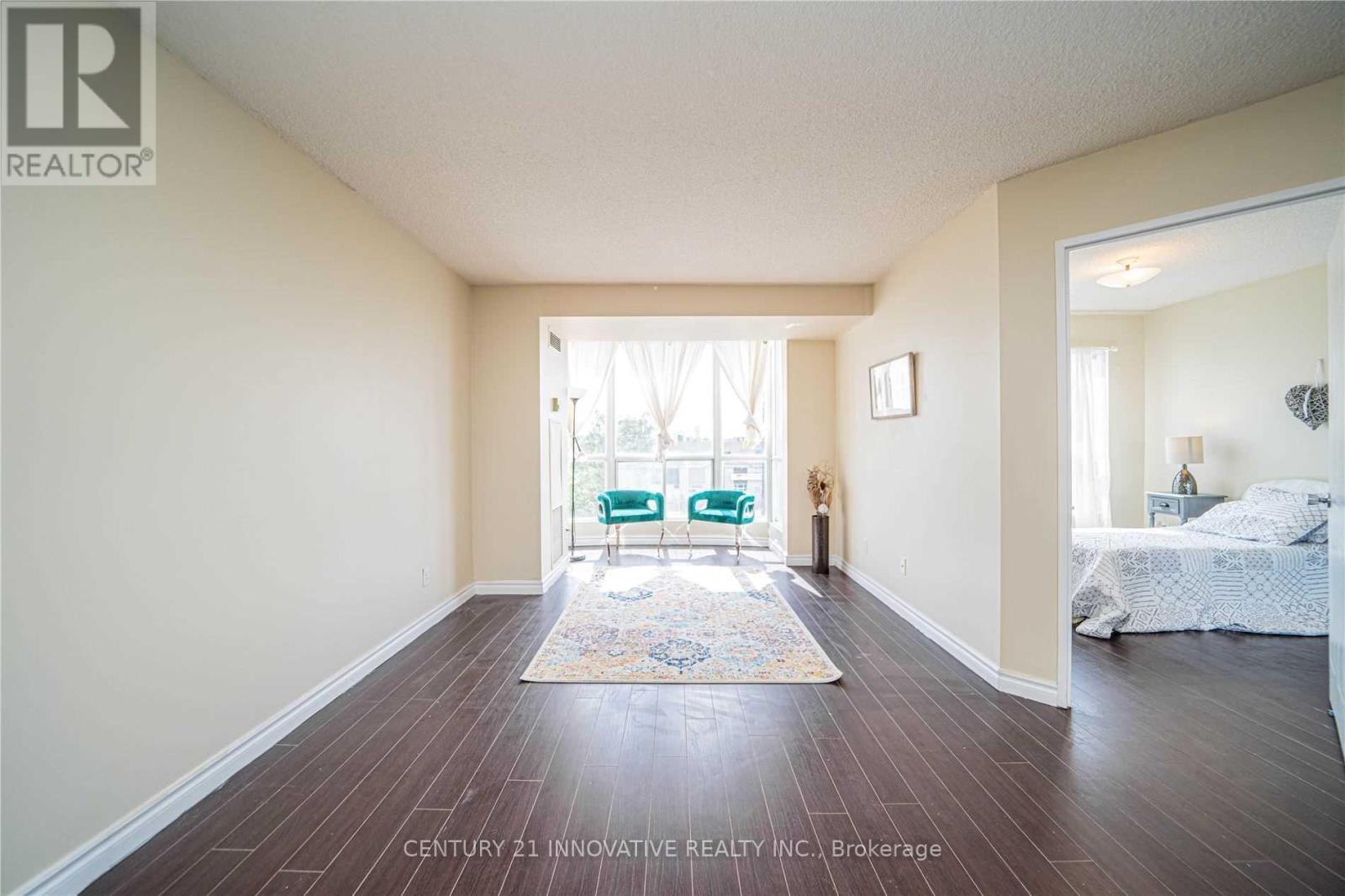 #503 2550 LAWRENCE AVENUE E - 15