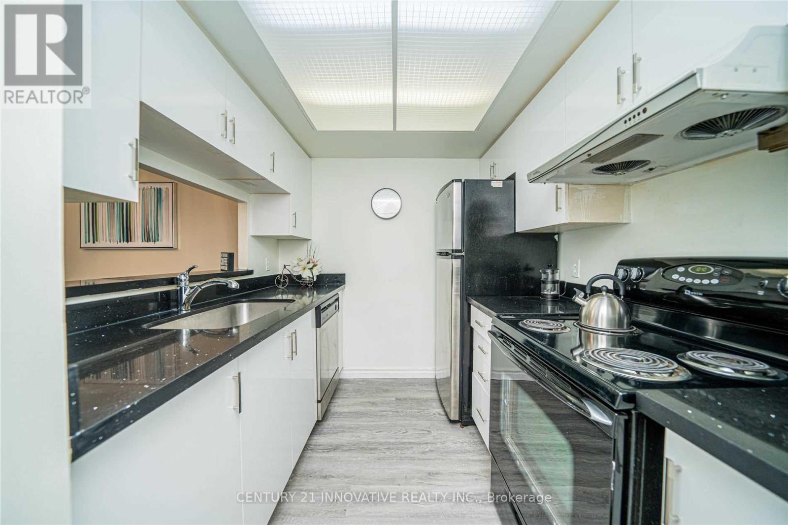 #503 2550 LAWRENCE AVENUE E - 19
