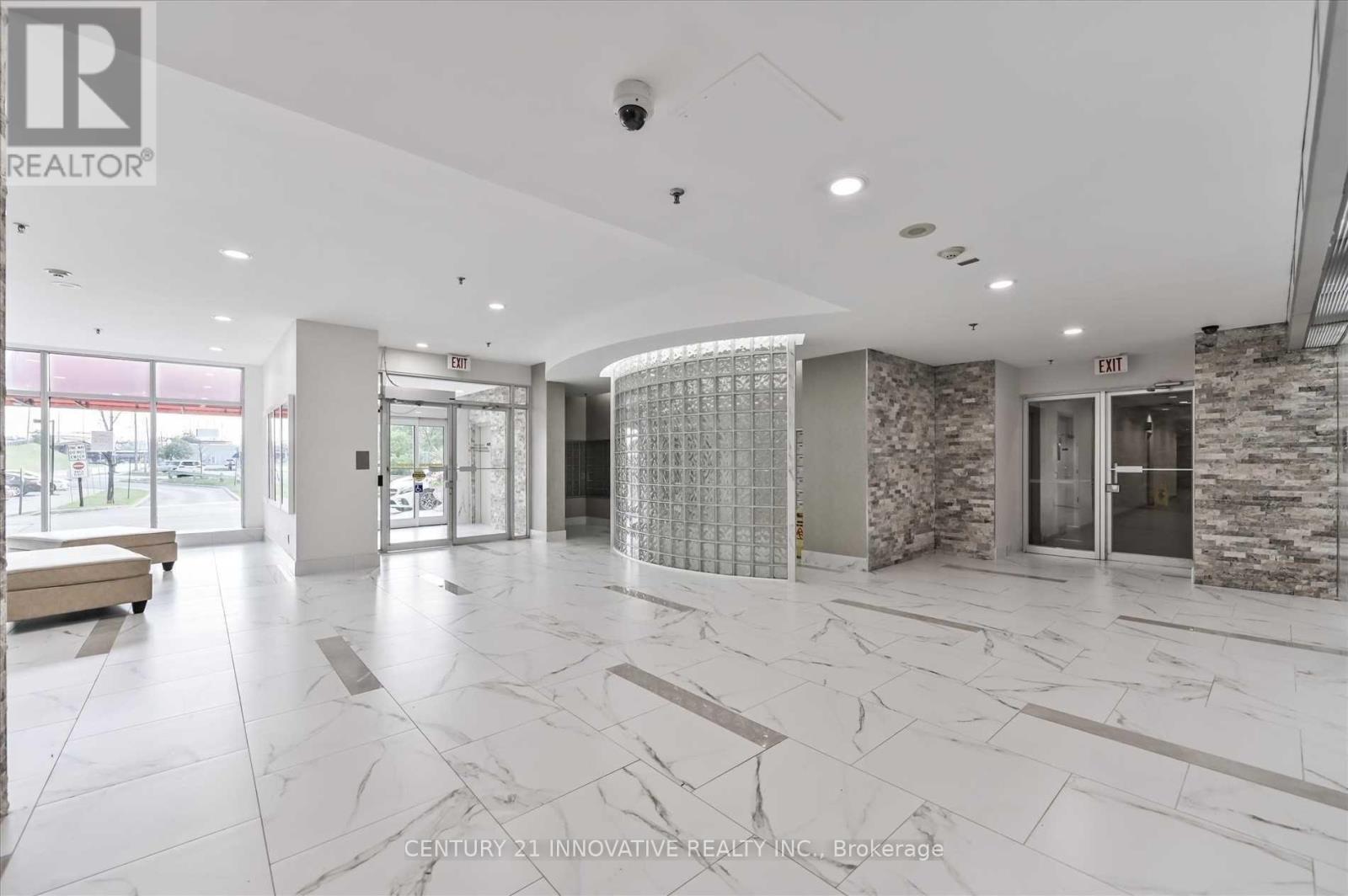 #503 2550 LAWRENCE AVENUE E - 2