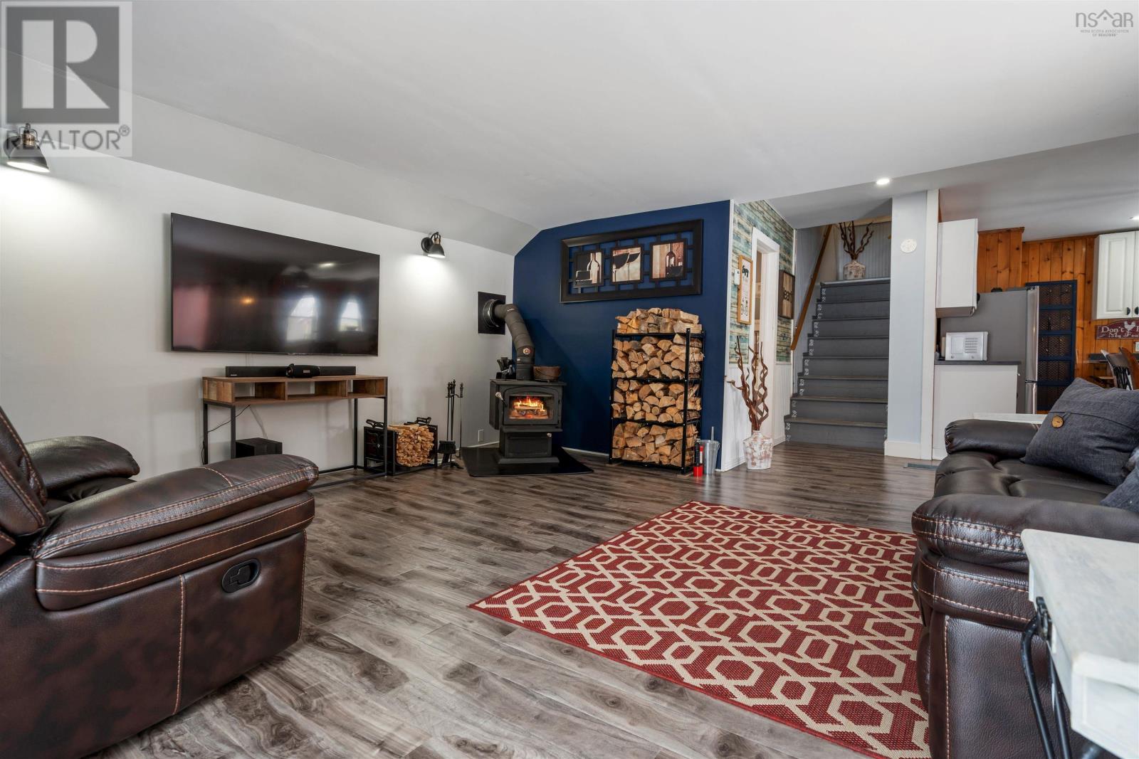 Property photo of 997 East River East Side Road