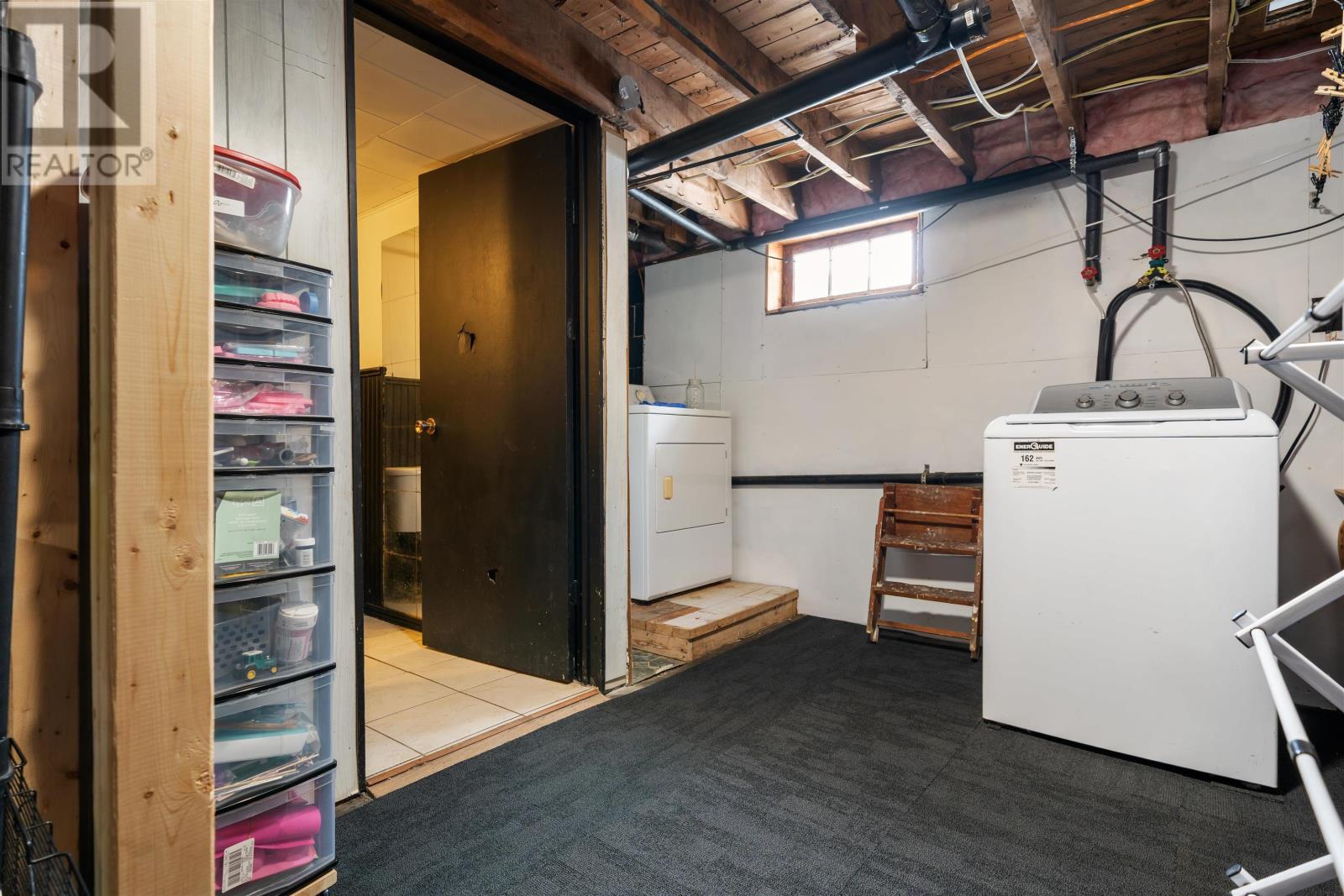 Property 35 of 43 of 997 East River East Side Road