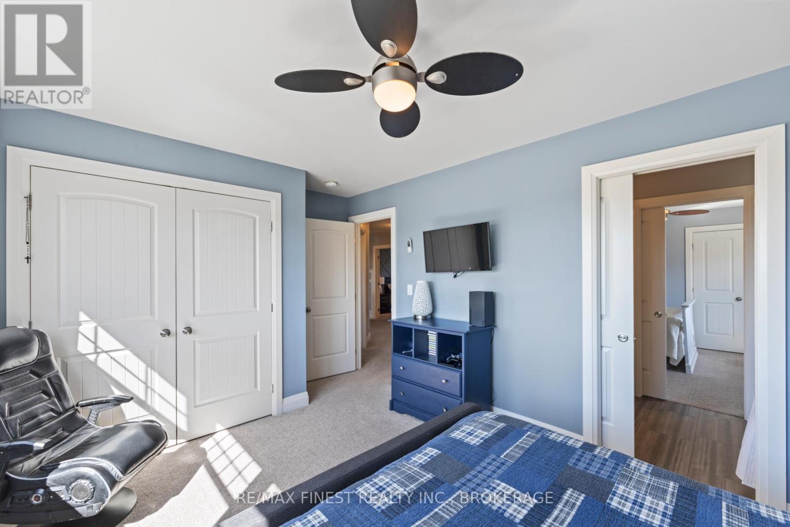 157 ISLANDVIEW DRIVE — photo 36