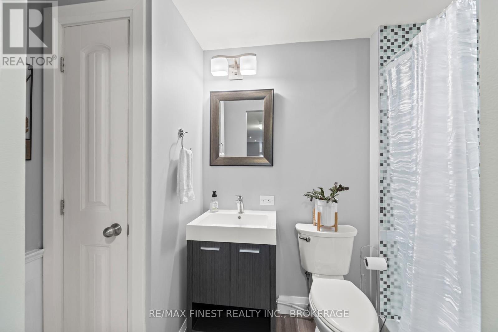 157 ISLANDVIEW DRIVE — photo 40