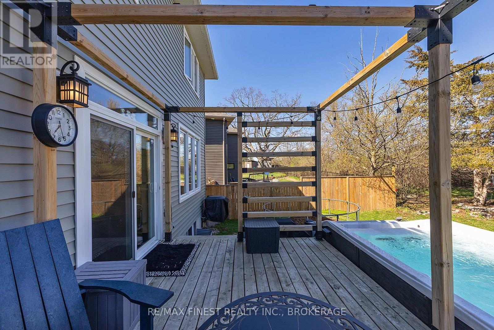 157 ISLANDVIEW DRIVE — photo 45
