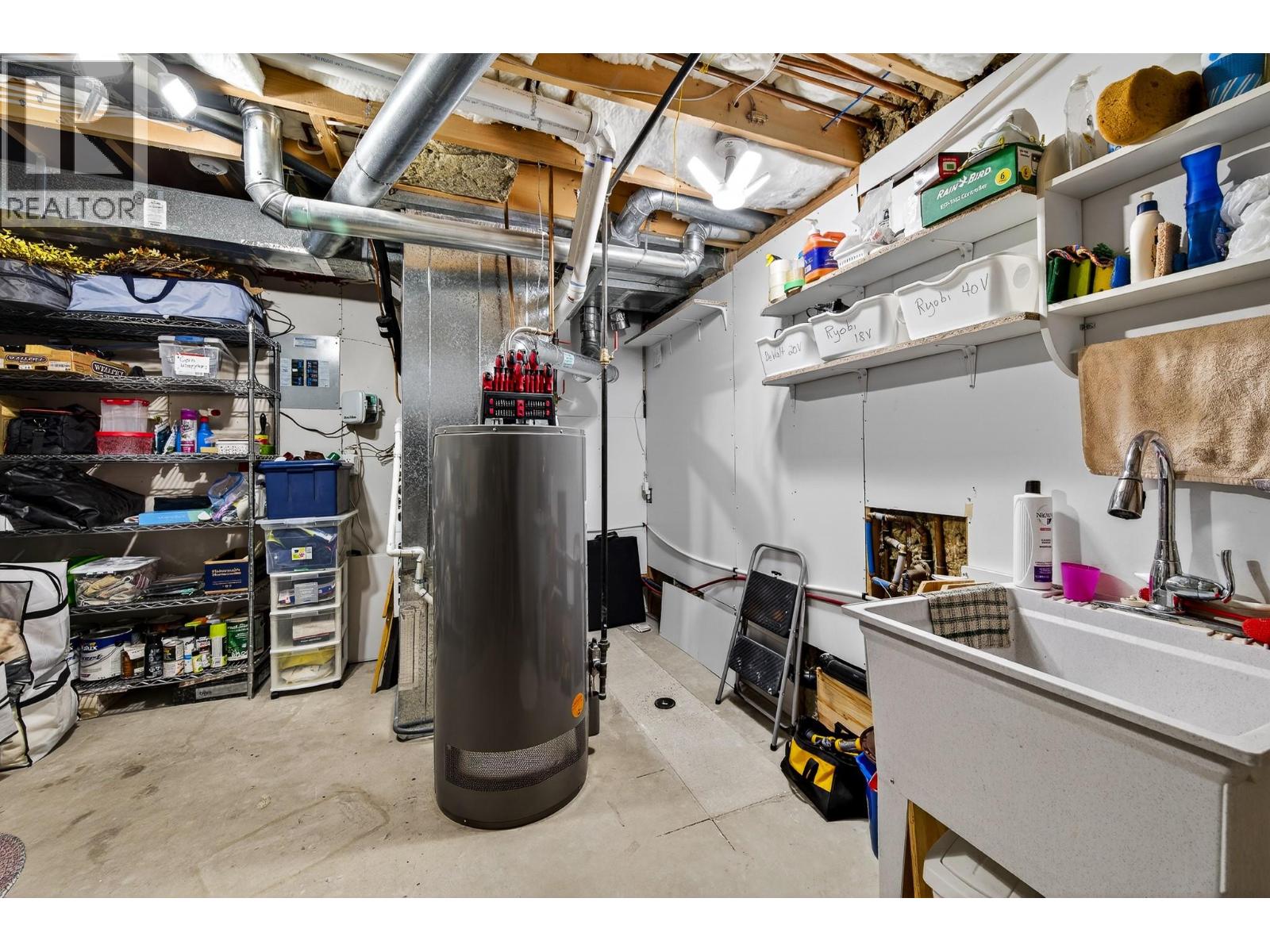 2359 BOSSERT AVENUE - 23