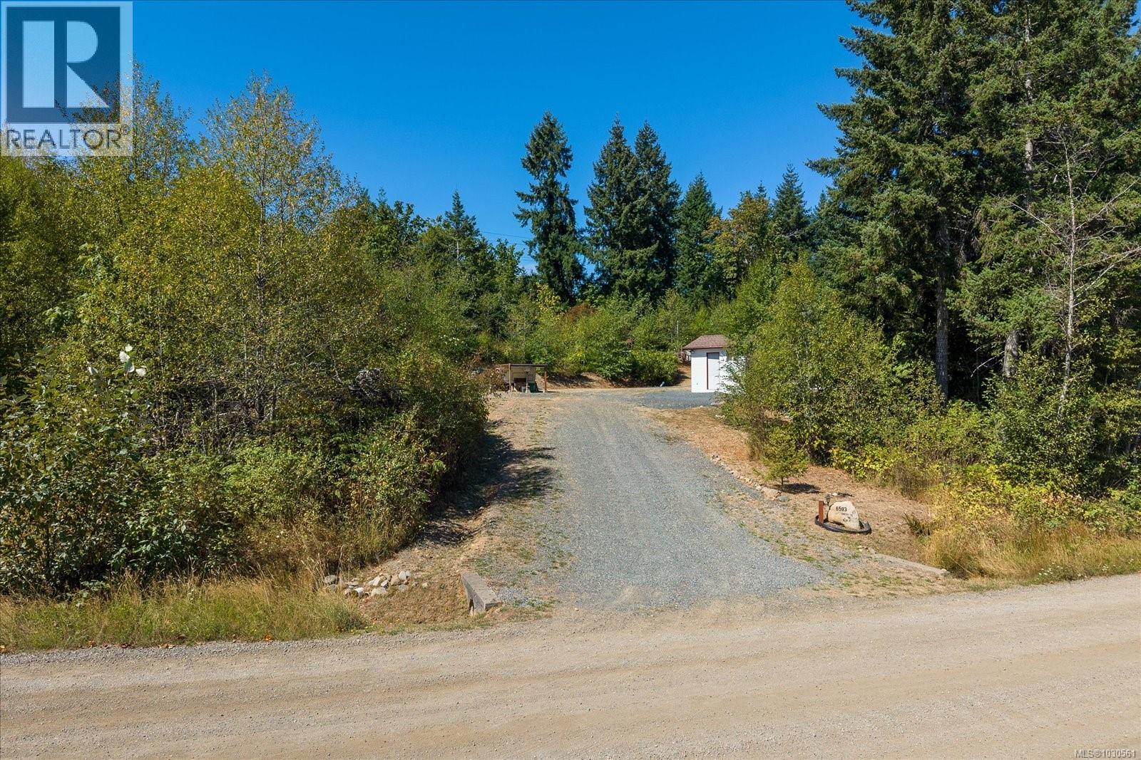6593 Country Rd, Fanny Bay