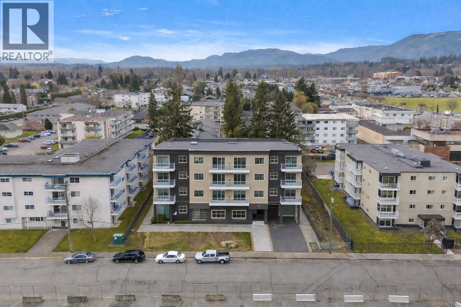  2562 Lewis Street, Duncan