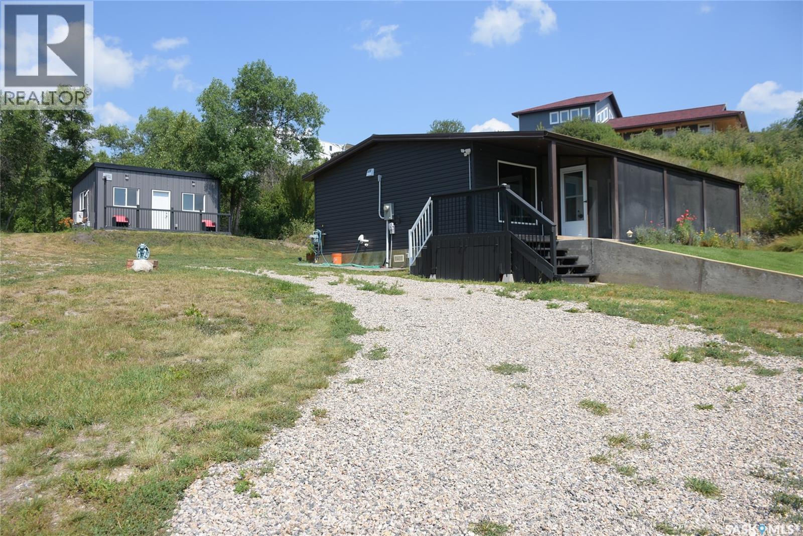 719 Pasqua Lake ROAD - 1