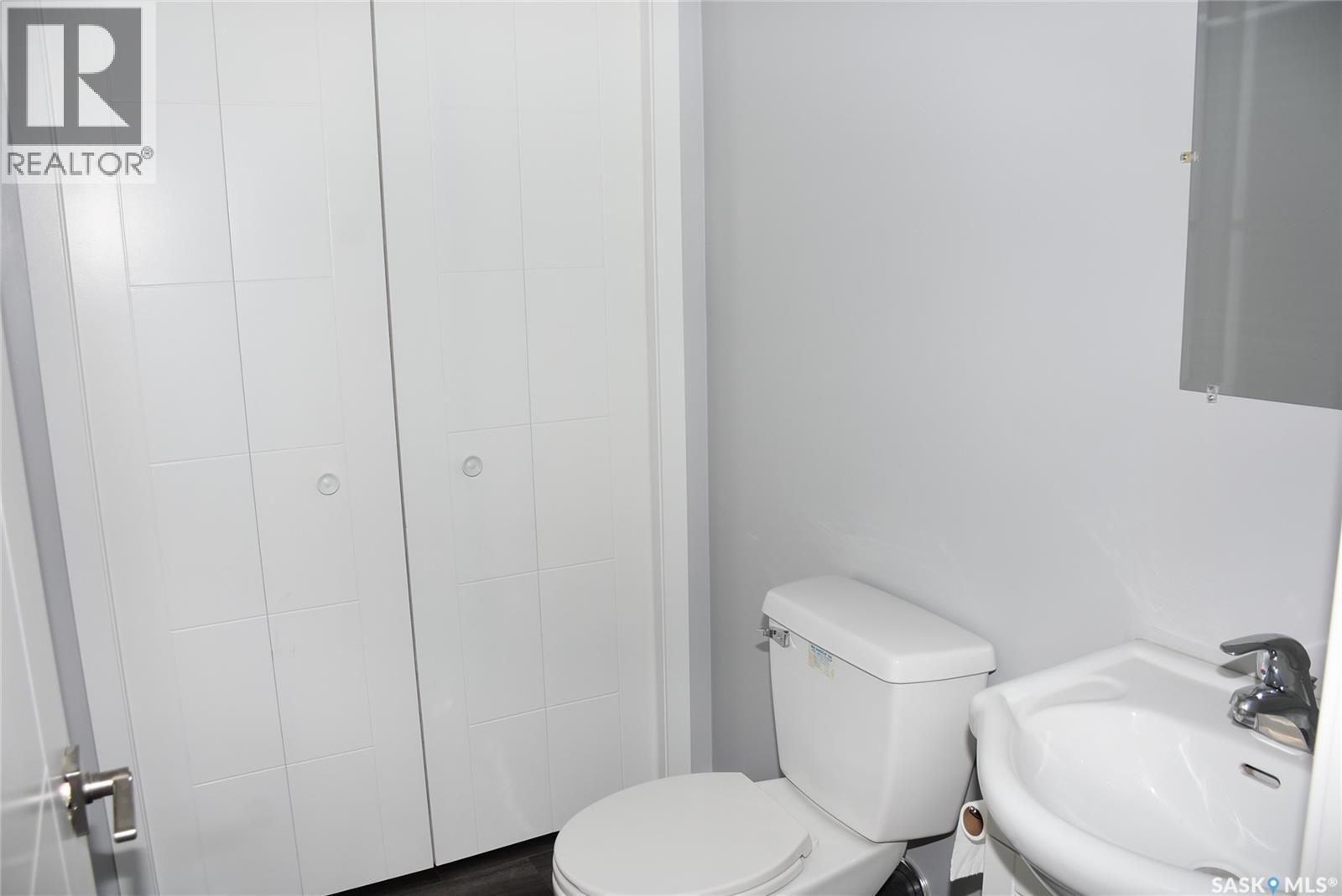 719 PASQUA LAKE ROAD - 26