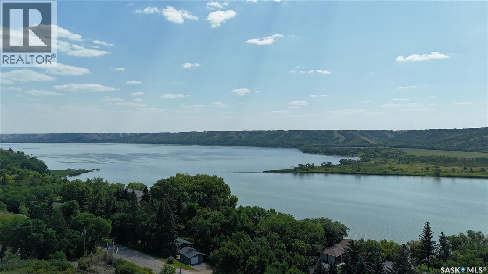 719 Pasqua Lake ROAD - 35
