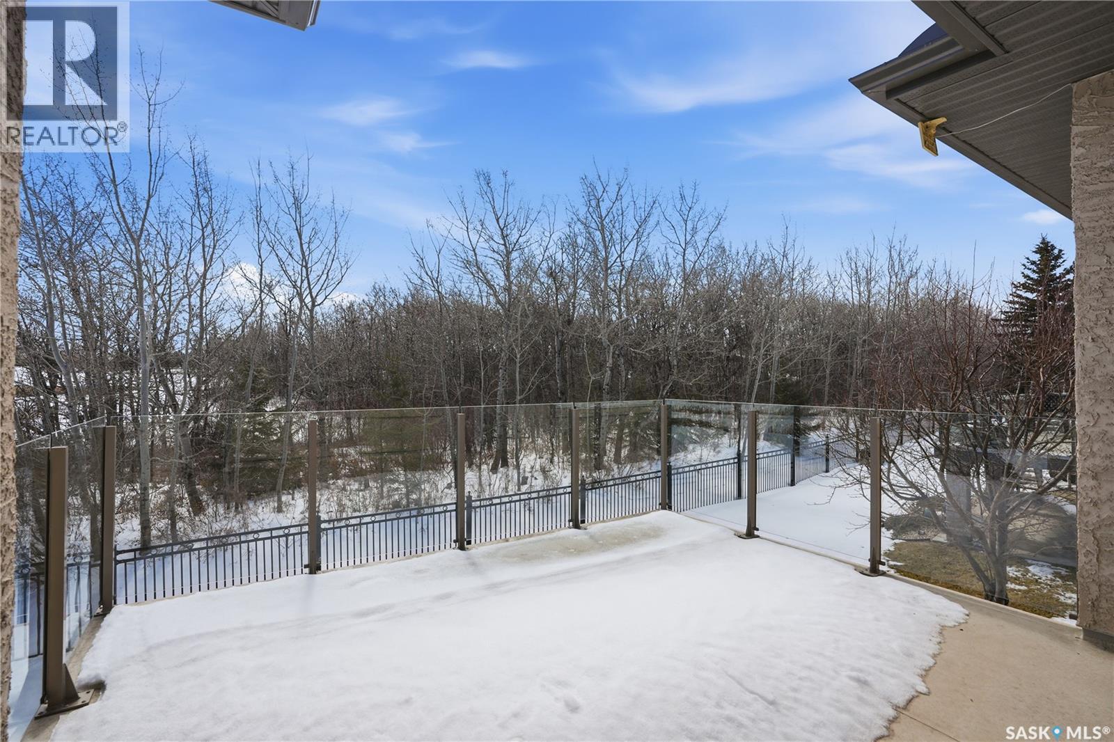 #11 301 CARTWRIGHT TERRACE - 27