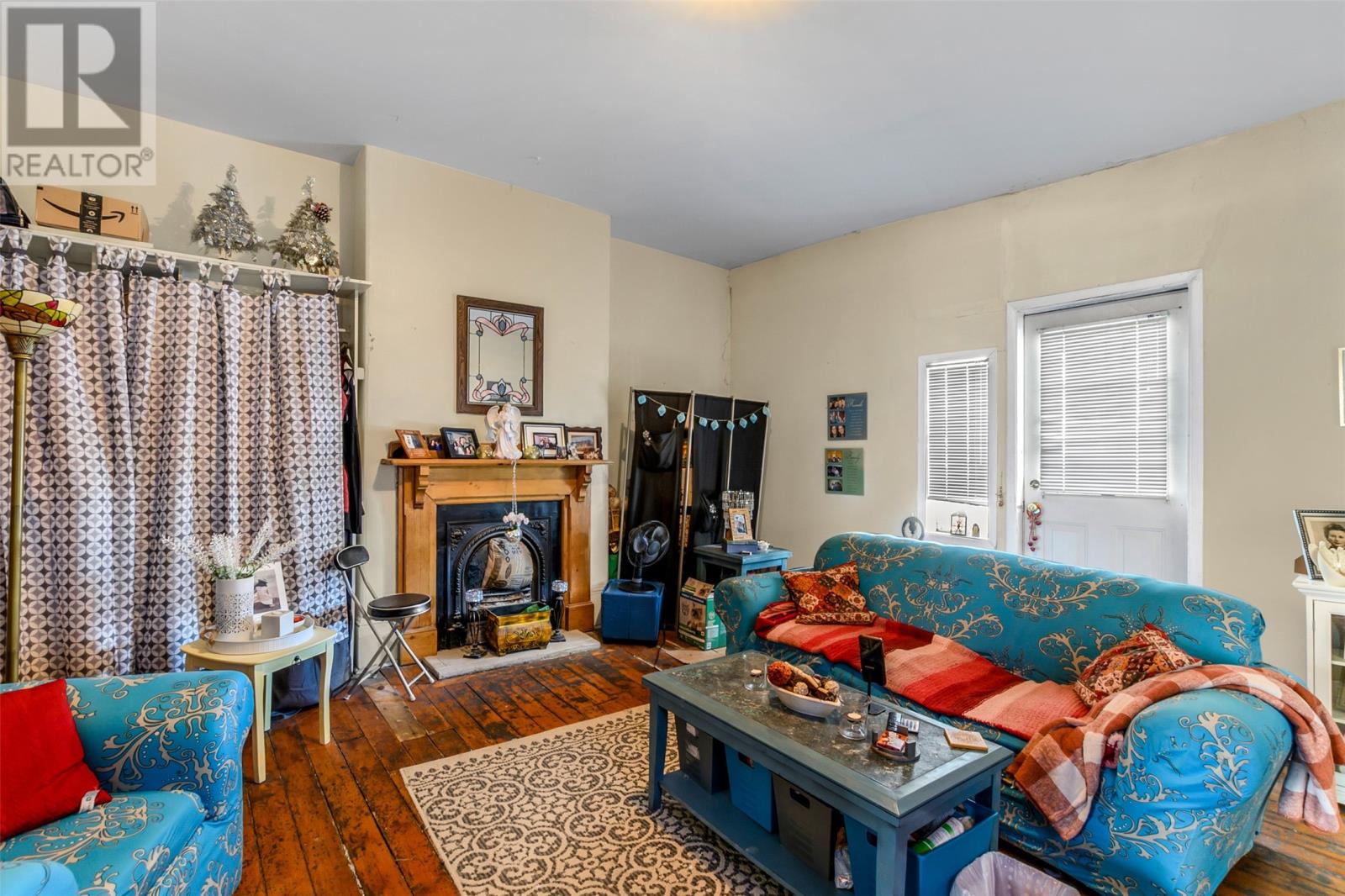 Second Level Unit Living Room