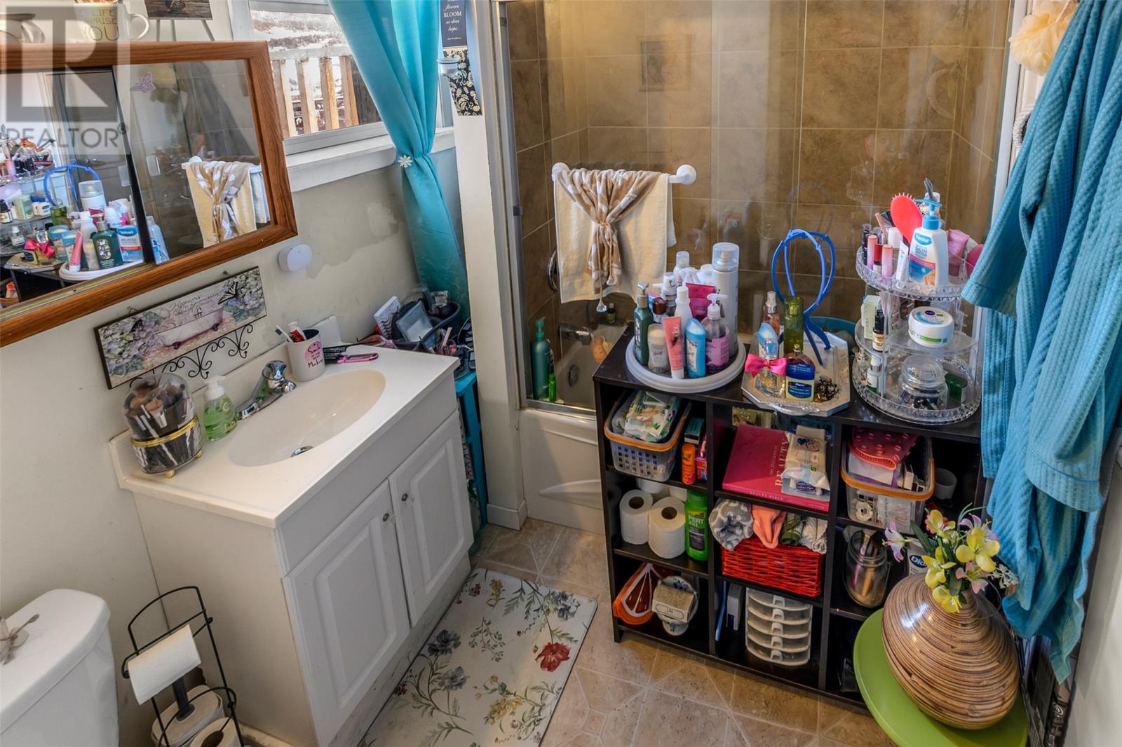 Second Level Unit Bathroom