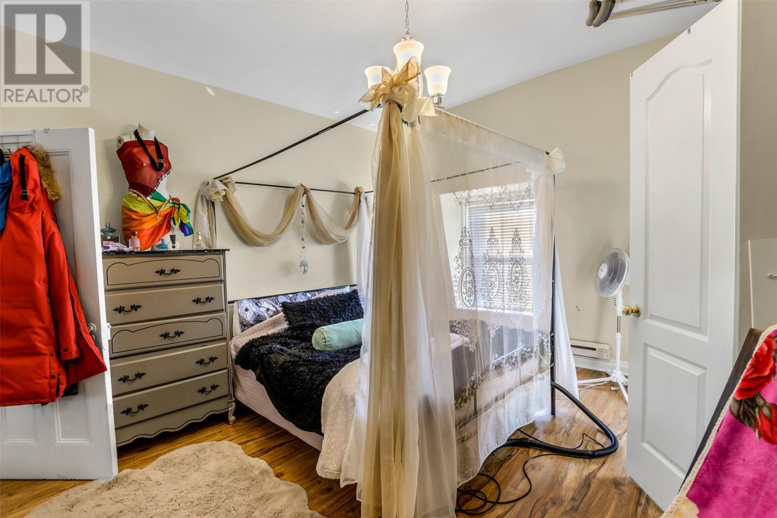 Top Floor Unit Bedroom