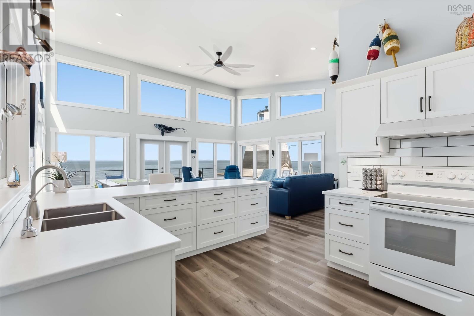 Property 7 of 40 of 15 Lighthouse Road