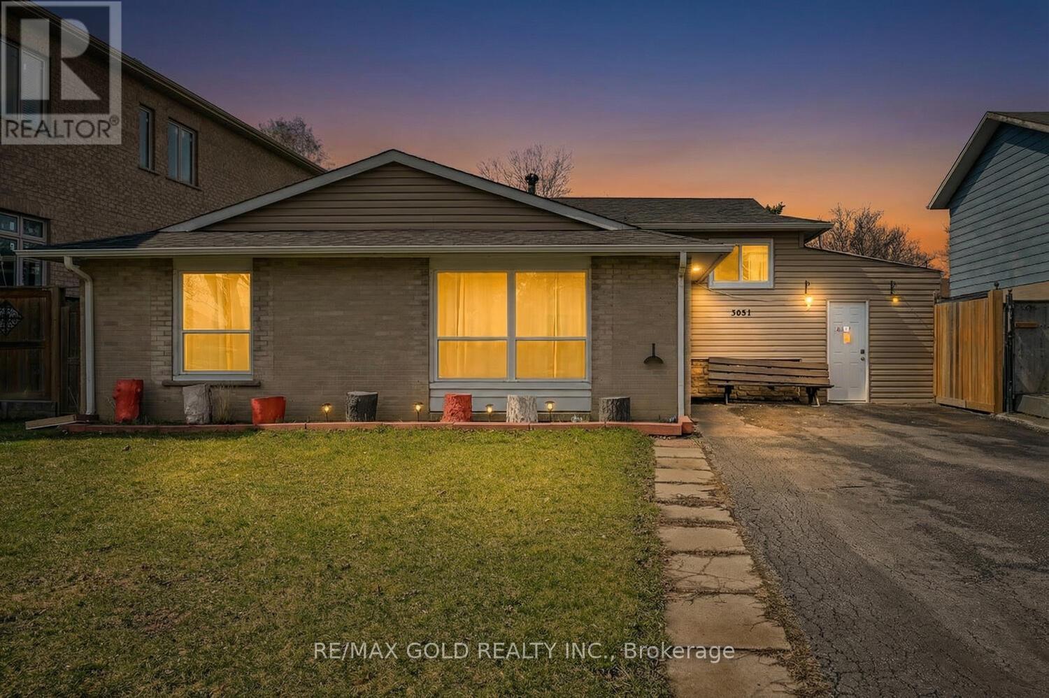 3031 LAFONTAINE ROAD - 1