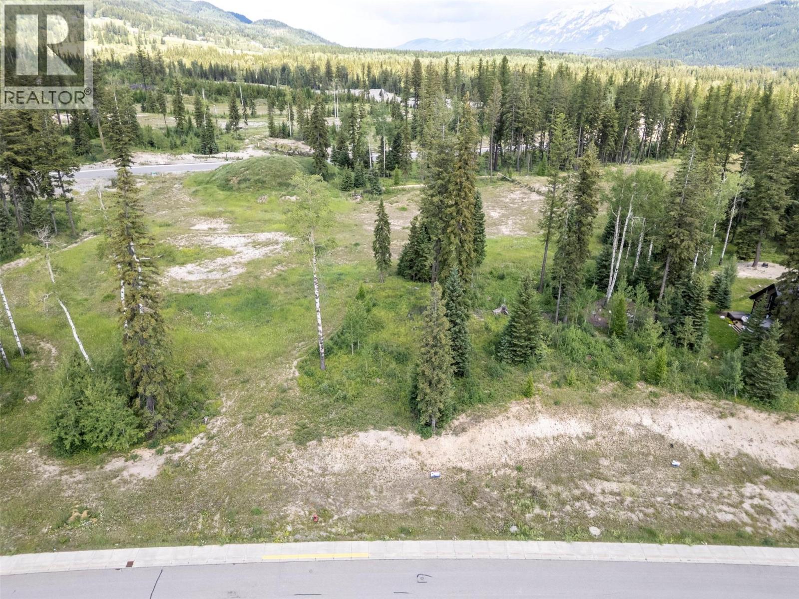 2270 Black Hawk Drive, Sparwood