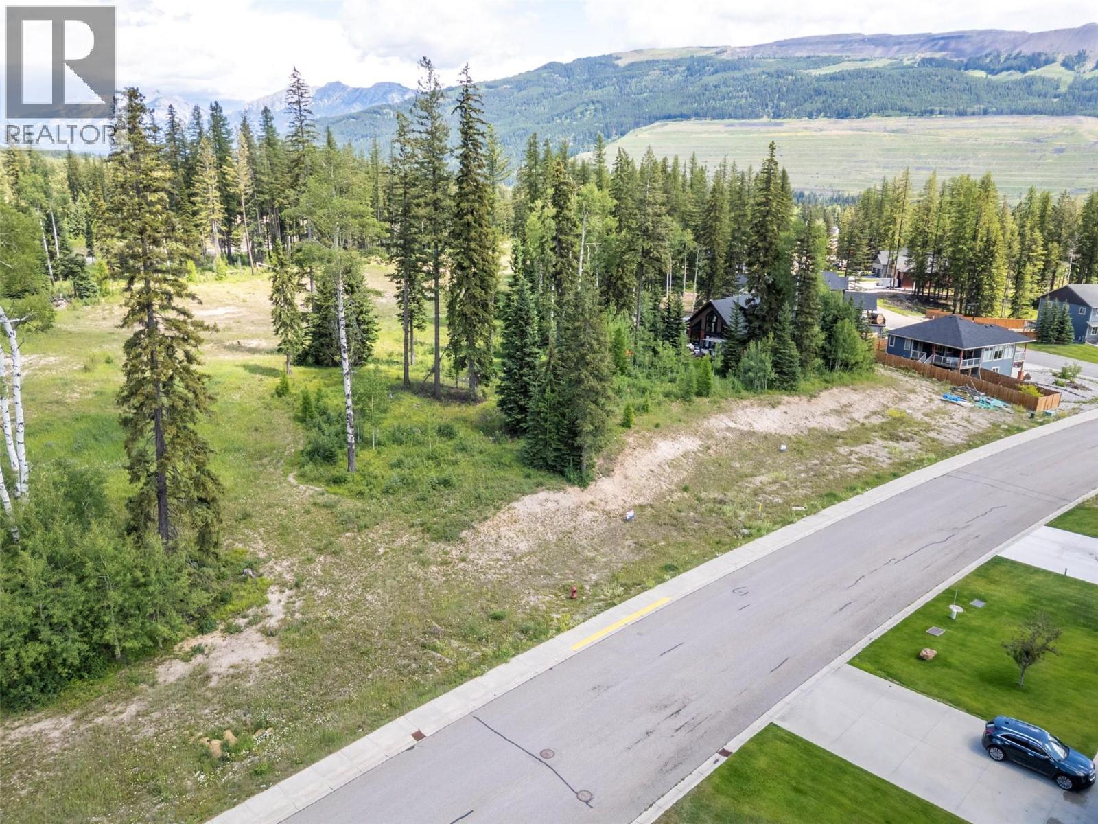 2270 Black Hawk Drive, Sparwood