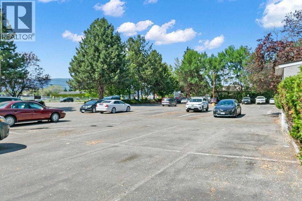 3155 Gordon Drive Unit# 304, Kelowna