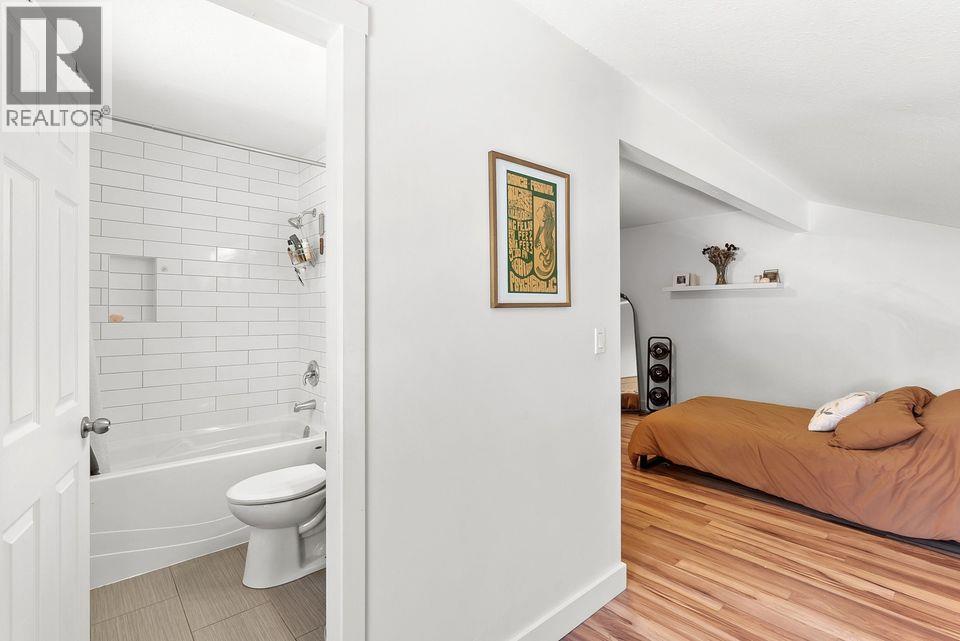 3155 Gordon Drive Unit# 304, Kelowna