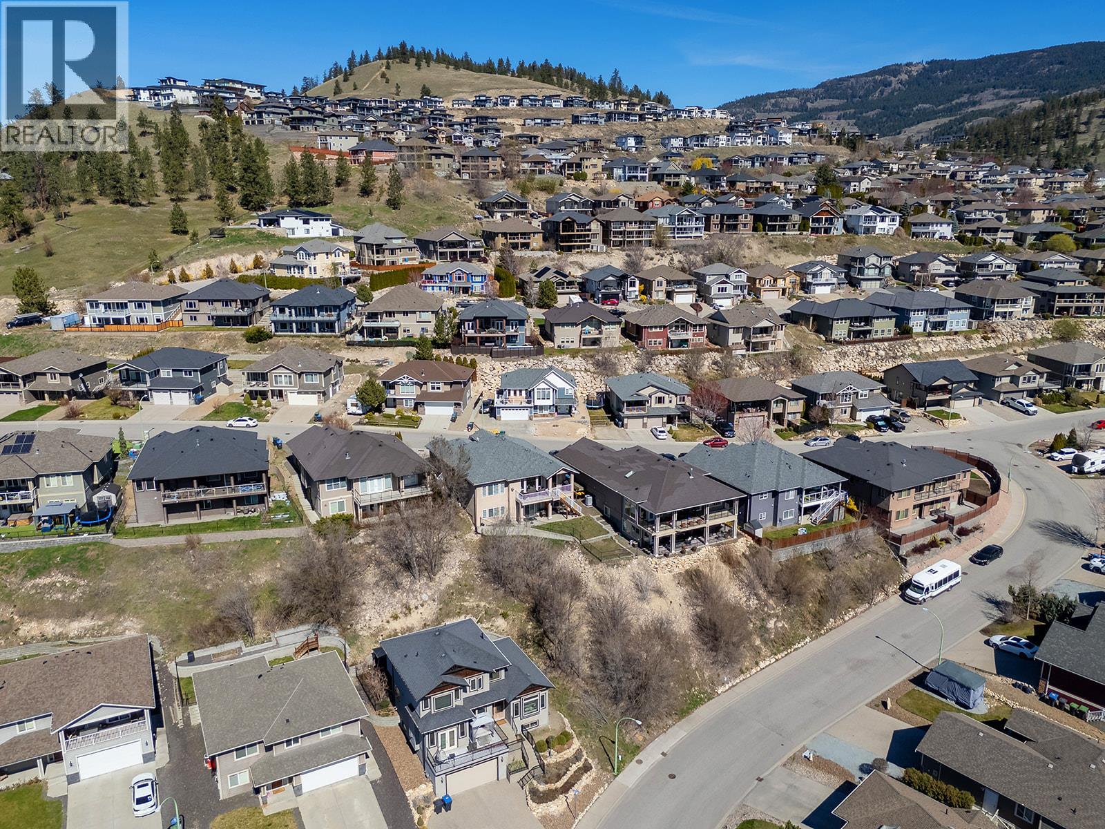 1285 Tanemura Crescent, Kelowna