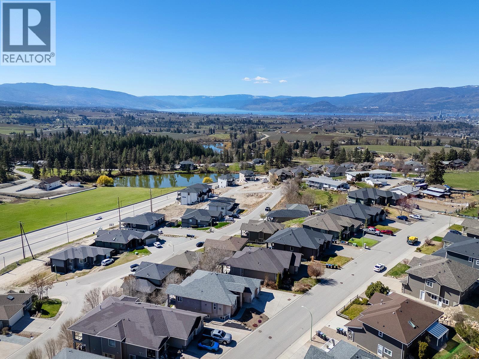 1285 Tanemura Crescent, Kelowna