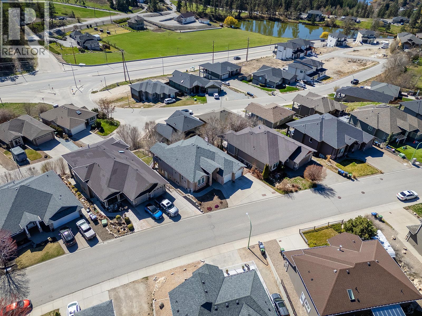 1285 Tanemura Crescent, Kelowna