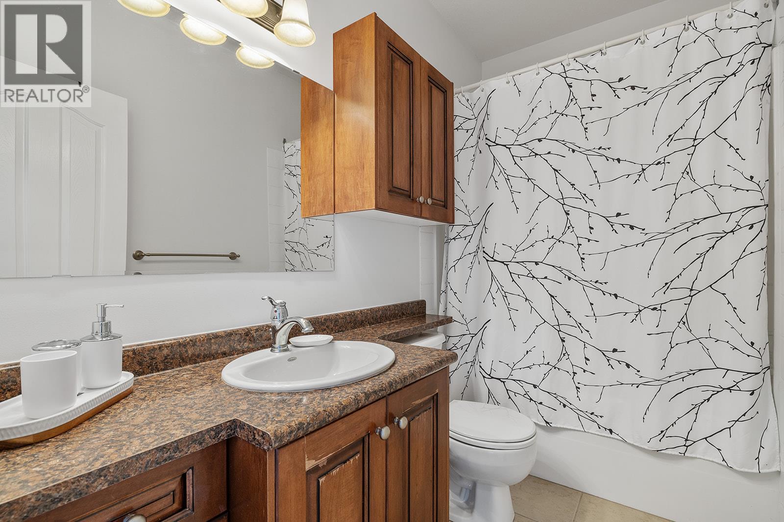 1285 Tanemura Crescent, Kelowna