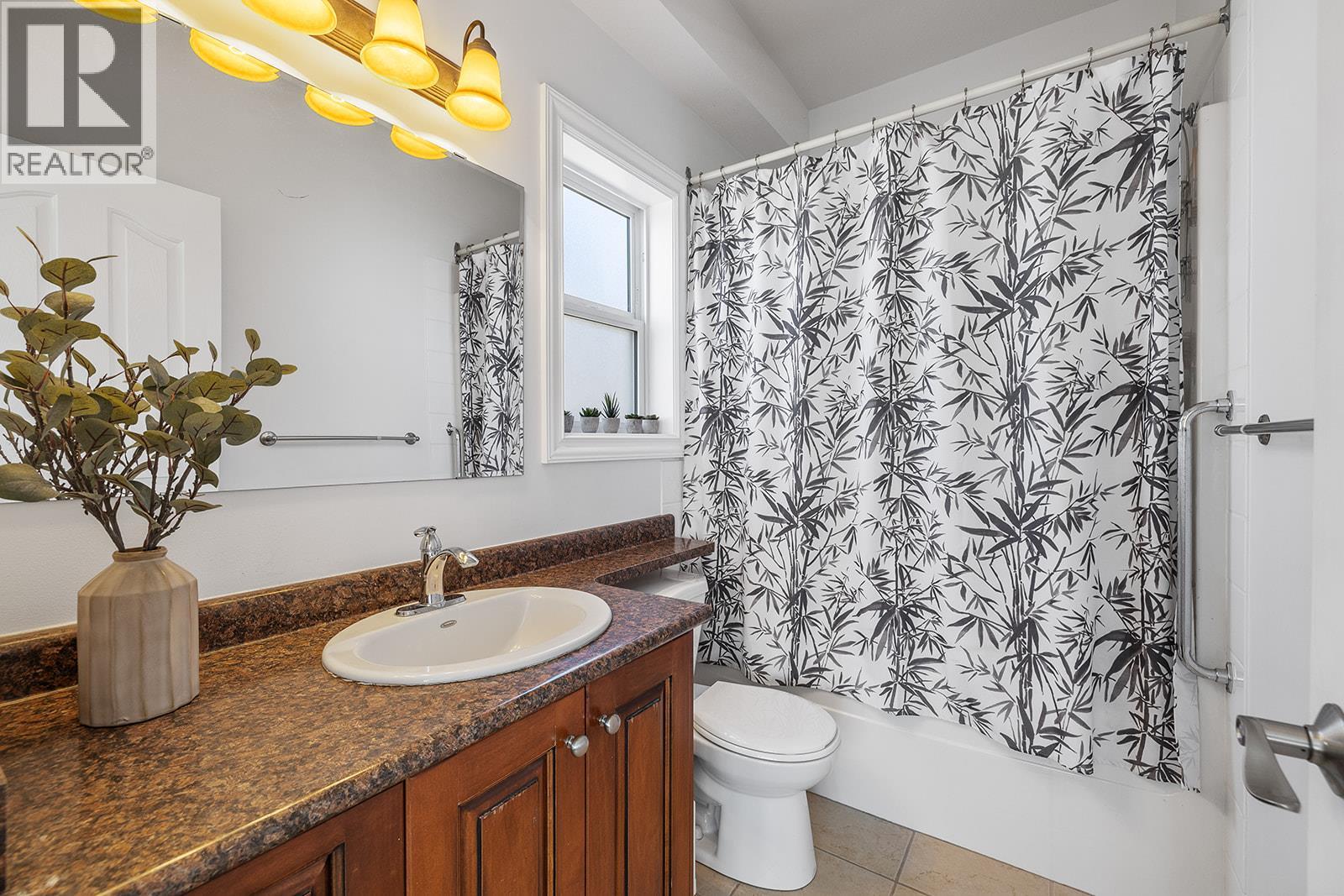 1285 Tanemura Crescent, Kelowna