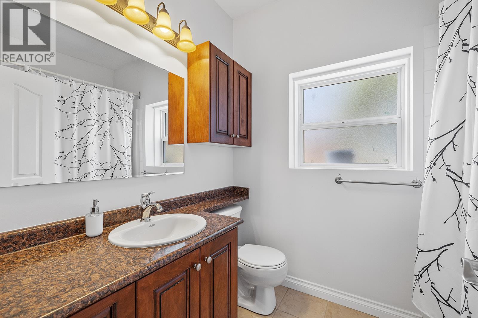 1285 Tanemura Crescent, Kelowna