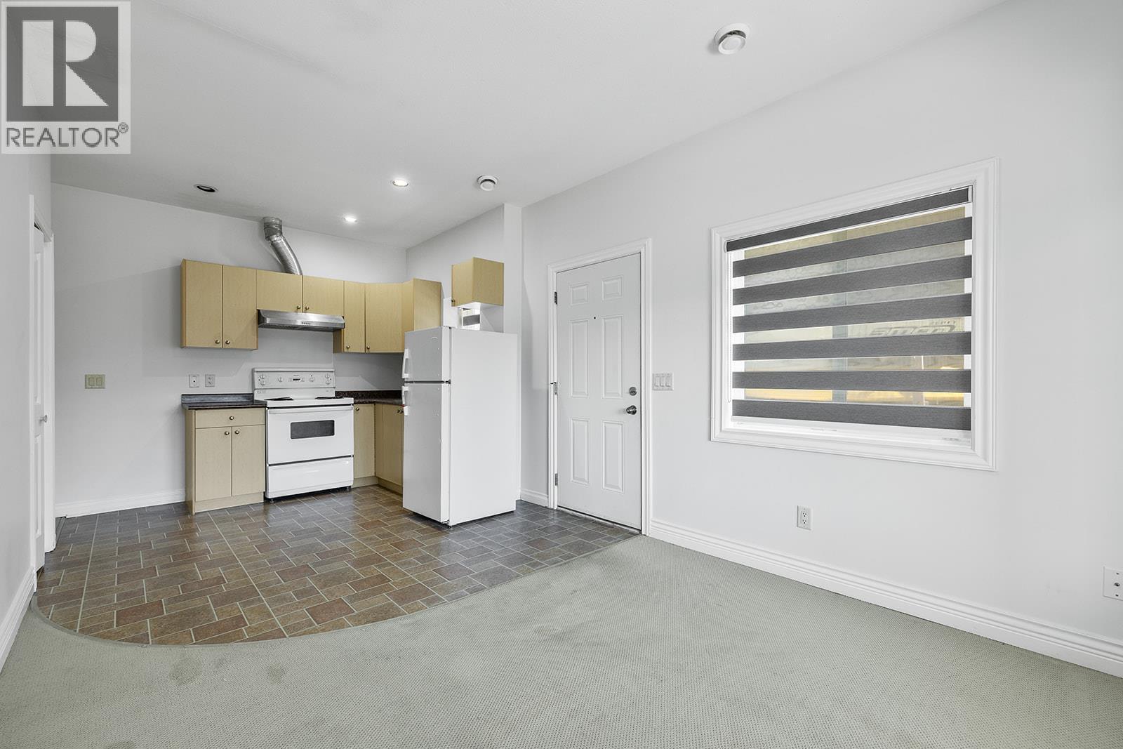 1285 Tanemura Crescent, Kelowna