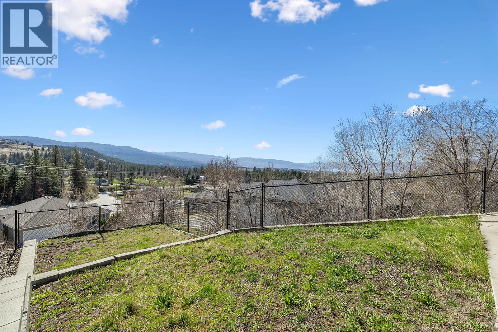 1285 Tanemura Crescent, Kelowna