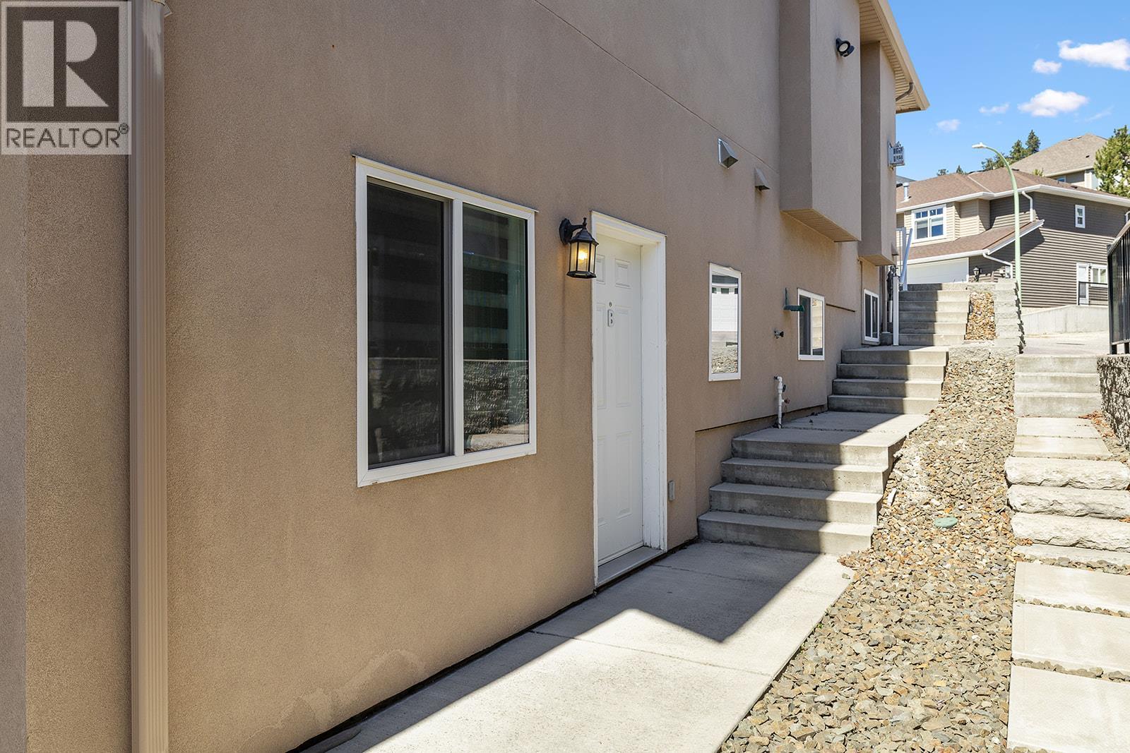 1285 Tanemura Crescent, Kelowna