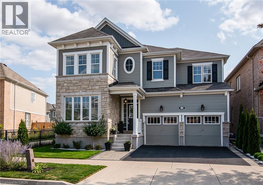 232 SHADY GLEN Crescent - 1