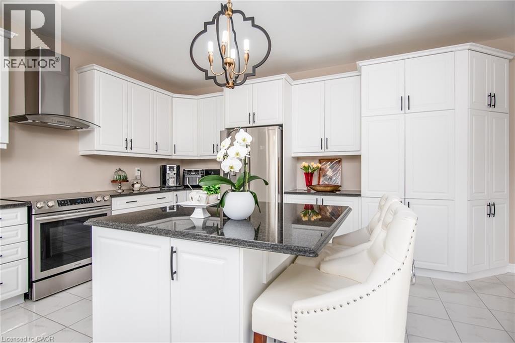 232 SHADY GLEN Crescent - 23