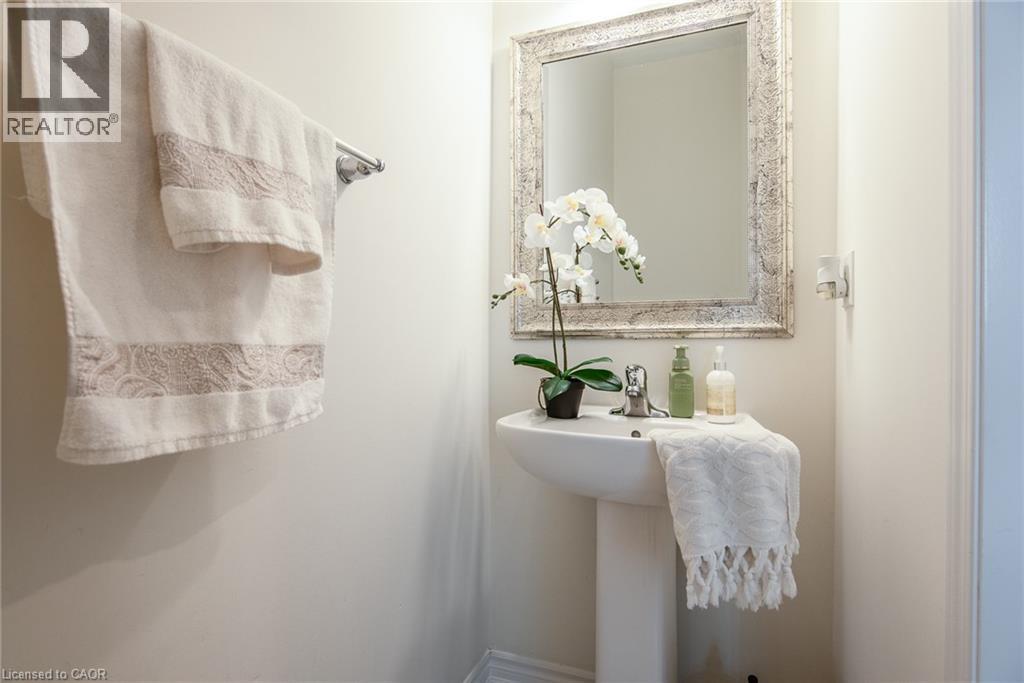 232 SHADY GLEN Crescent - 28