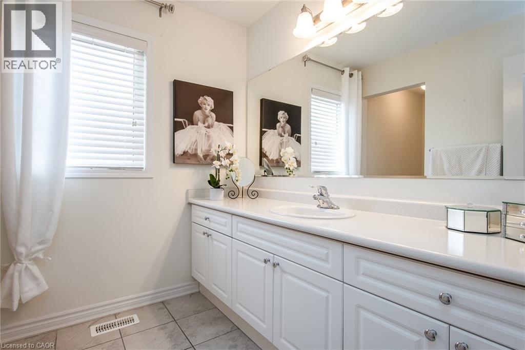 232 SHADY GLEN Crescent - 38