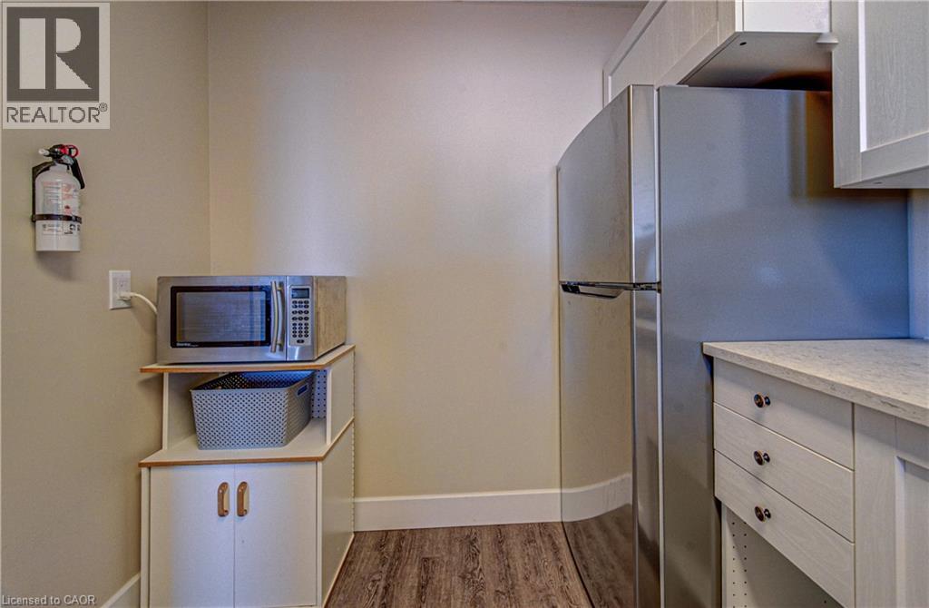 18 HOLBORN Court Unit# 610, Kitchener, Ontario, N2A4A1 — Photo 7
